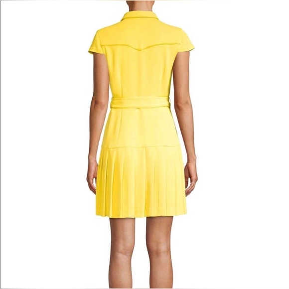 Alice + Olivia Yellow Yoko Short-sleeve Pleated Shirt Dress - Picture 14 of 15